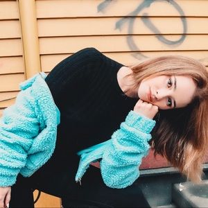 Meet your Posher, Kelsey